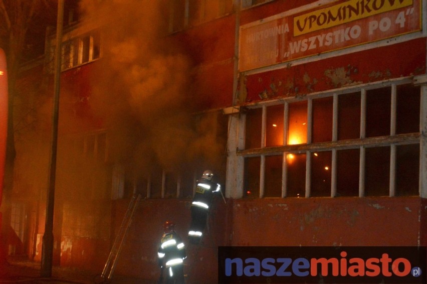 Pożar hurtowni upominków przy ul. Toruńskiej
