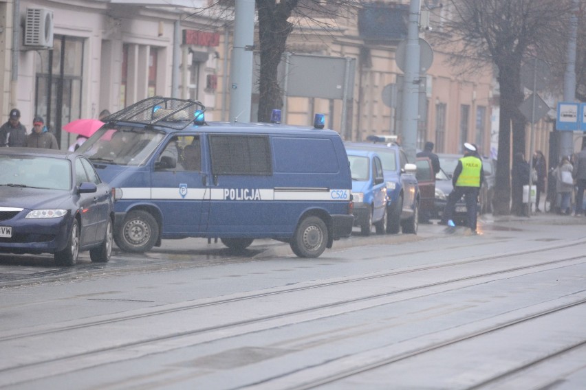 Samochód nie zatrzymał się do policyjnej kontroli. W środku Ormianin i Rosjanin [zdjęcia]