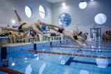 WOŚP 2018 w Tarnowie. Serduszkowe zawody pływackie [ZDJĘCIA]