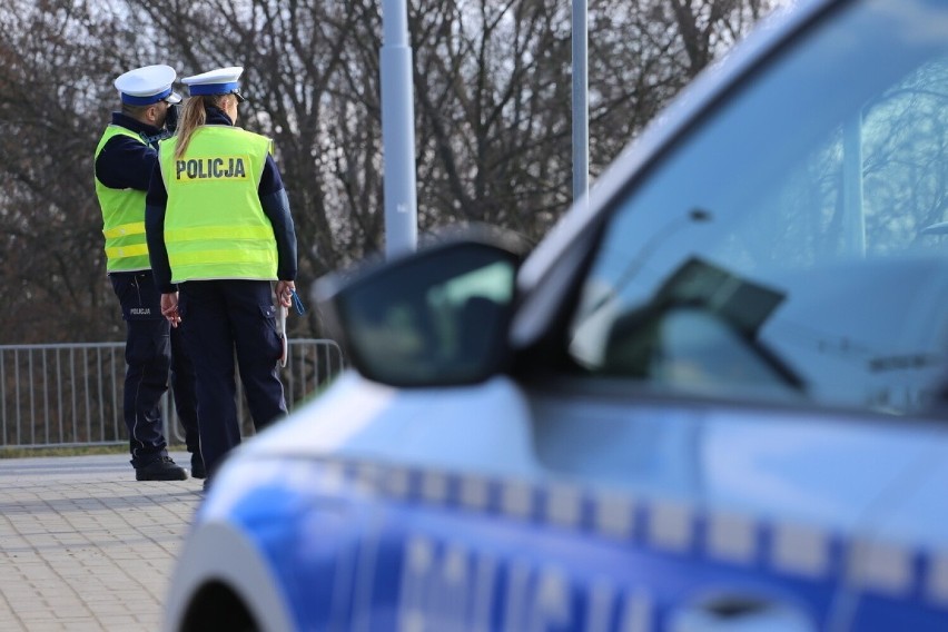 Świąteczny weekend na drogach regionu. Mundurowi zatrzymali ponad 60 pijanych kierowców