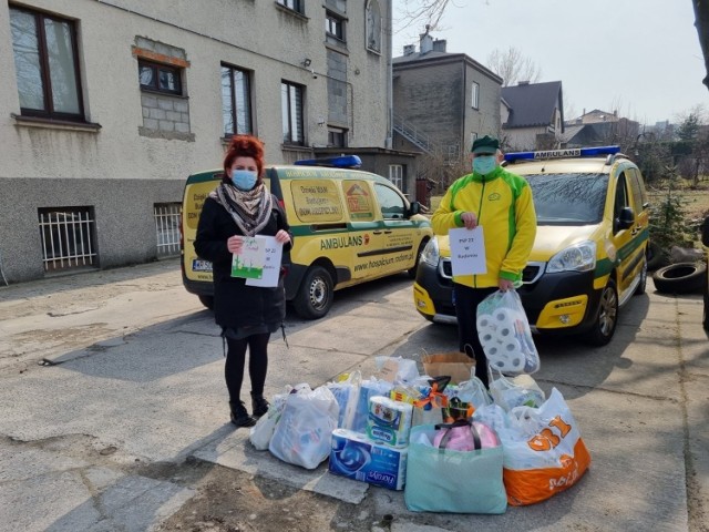 Pracownicy szkoły podstawowej numer 22 w Radomiu i uczniowie placówki, pamiętali o podopiecznych Hospicjum.