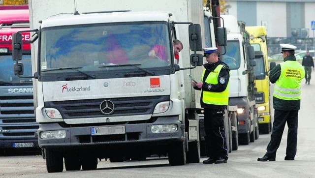 Tychy: akcja "Truck-Bus" Policji i Inspekcji Transportu Drogowego