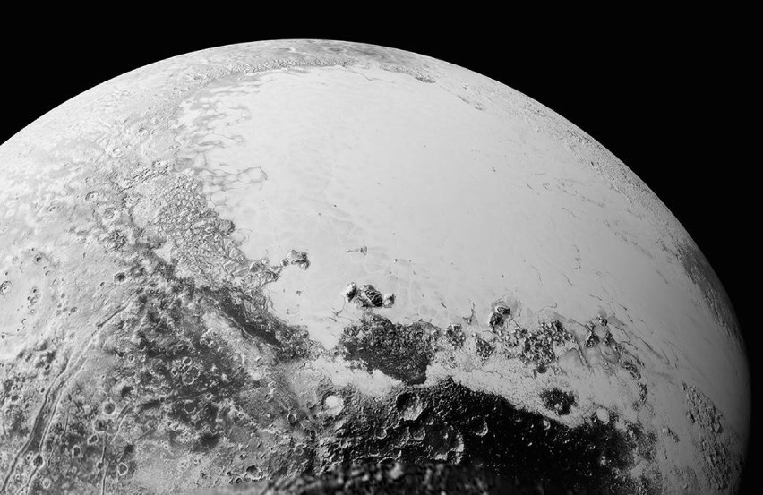Nowe zdjęcia z New Horizons pokazują szczegóły powierzchni Plutona