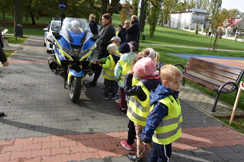 Piknik „Przegoń cienie, przegoń blaski, bądź bezpieczny noś...