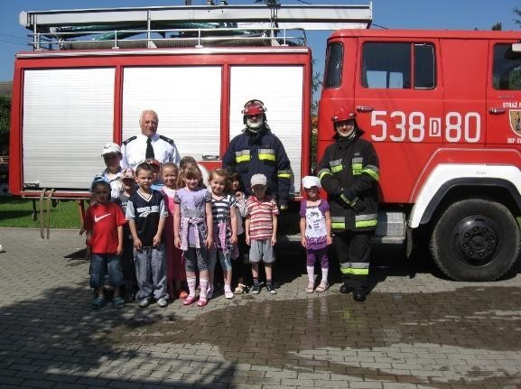 Strażacy u przedszkolaków z Kwielic