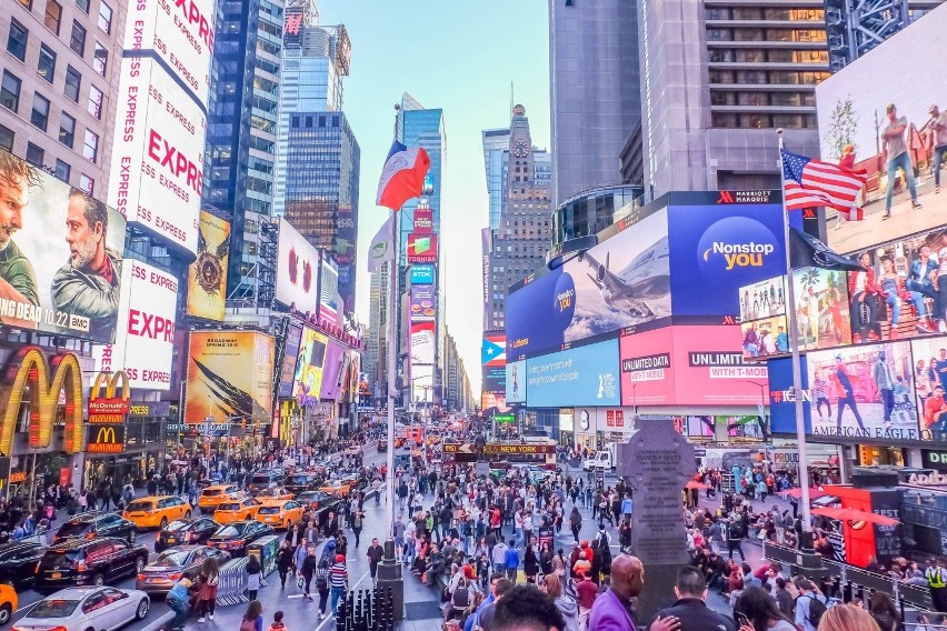 Times Square to skrzyżowanie Broadway’u z 7 Aleją. Nazwany...