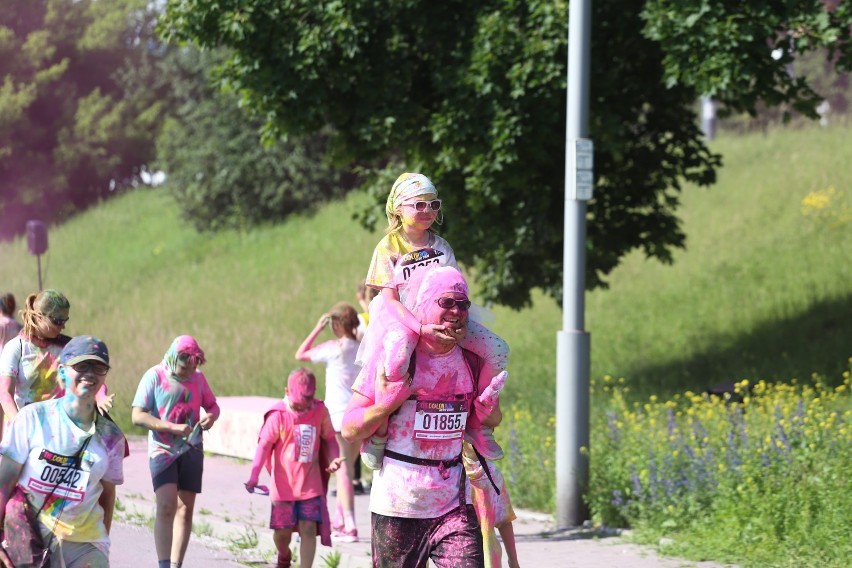 The Color Run 2019, Warszawa. Tysiące osób wzięło udział w...