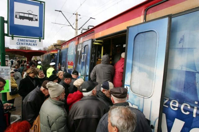 Cmentarz Centralny w Szczecinie: Zamknięte ulice, więcej tramwajów