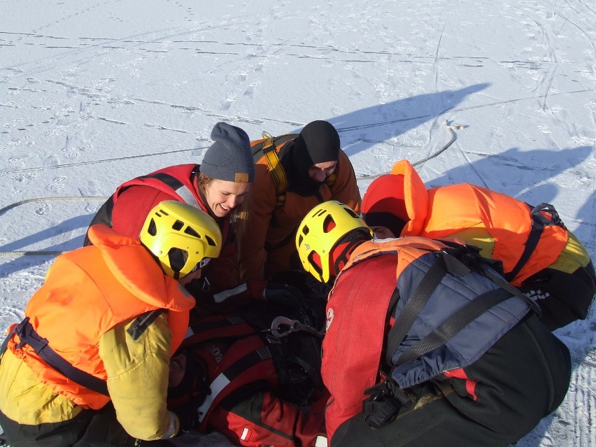 Ćwiczenia JRG Puck z zakresu ratownictwa lodowego 2016