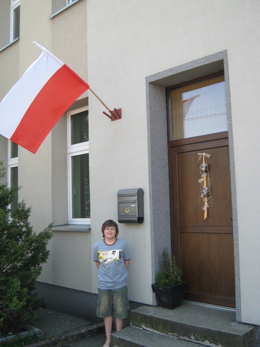 Święto Flagi Polskiej - Biało-czerwony Lisów