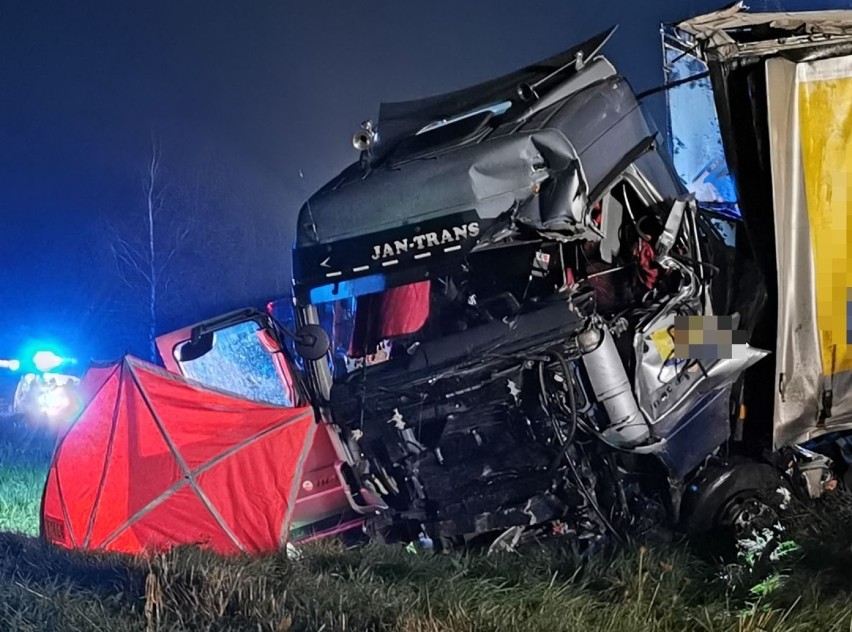 Tragiczny wypadek w Sobótce - nie żyje dwóch mieszkańców powiatu szamotulskiego