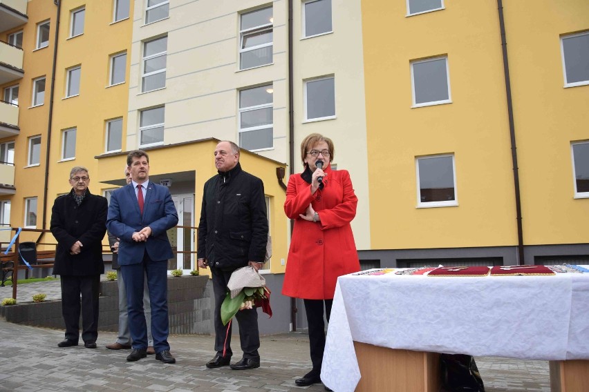 Nowy dom MTBS w Malborku oddany do użytku [ZDJĘCIA]. Lokatorzy dostali klucze i mogą się wprowadzać
