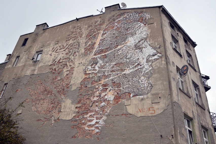 Pierwszy "drapany" mural w Polsce