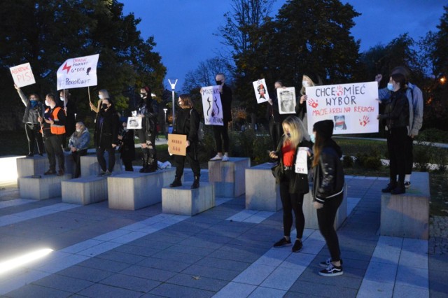 24 października na goleniowskich Plantach odbył się Strajk Kobiet