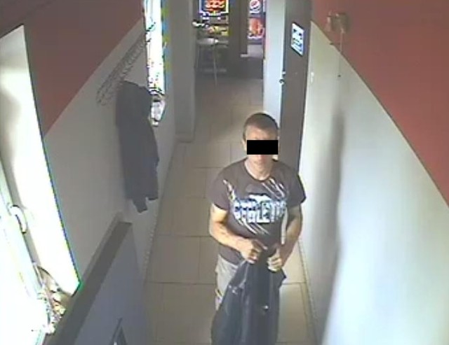 W jednym z lokali gastronomicznych w Kraśniku młody mężczyzna ukradł telefon i pieniądze z kurtki klienta. Wpadł dzięki monitoringowi.