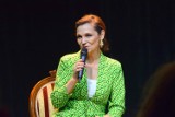 Olga Bończyk na "Podwieczorku z Gwiazdą" w Pałacyku Zielińskiego w Kielcach. Artystka mówiła o młodzieńczej nieśmiałości. Zdjęcia i film