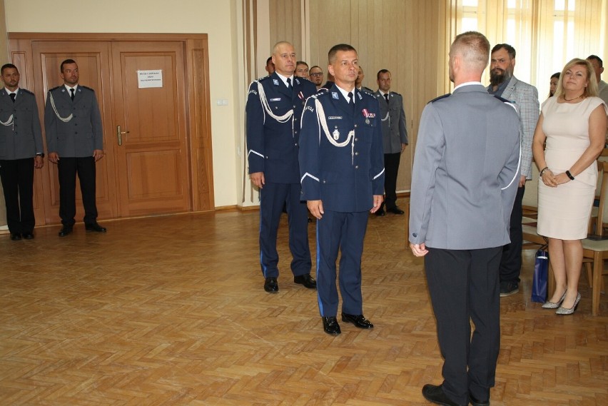 Święto Policji 2022 w Rypinie. Ci funkcjonariusze awansowali na wyższe stopnie. Zobacz zdjęcia