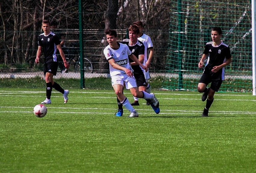 Centralna Liga Juniorów: Legia strzeliła osiem goli, ale pochwały zebrał też ŁKS [FILM]