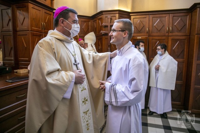 Łodzianin Hieronim Wróblewski został pierwszym w historii diakonem Archidiecezjalnego Misyjnego Seminarium Redemptoris Mater. Zostało ono założone we wrześniu 2019 roku przez abp Grzegorza Rysia, metropolitę łódzkiego.