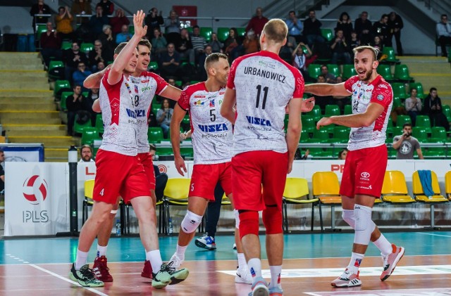 BKS Visła Bydgoszcz poinformował o zakończeniu współpracy z kilkoma zawodnikami, którzy w poprzednim sezonie w nim występowali.  

Na kolejnych stronach zawodnicy, którzy już nie zagrają w Viśle>>>