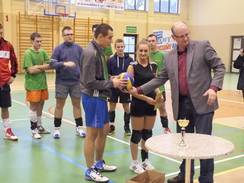 Jastrowie: XXII Turniej Piłki Siatkowej o Puchar Burmistrza Gminy i Miasta Jastrowia [GALERIA]