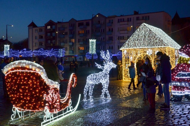 Świąteczne iluminacje w Gorzowie rozbłysły w drugiej połowie grudnia. Będą włączone jeszcze przez kilka dni.