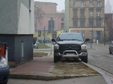 Legnica: Mistrz parkowania, czyli jak się parkuje w Legnicy (NOWE ZDJĘCIA)