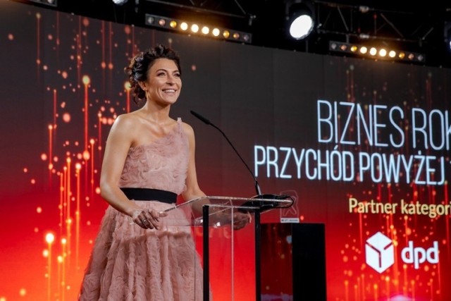 Na zdjęciu Olga Kozierowska podczas gali rozdania nagród w ramach konkursu Sukces Pisany Szminką Bizneswoman Roku