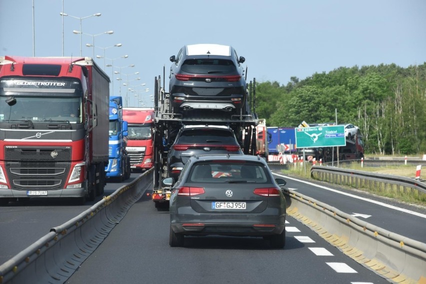 Kierowcy ciężarówek potrzebni od zaraz! Ile można...