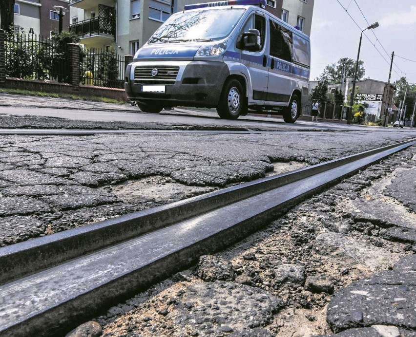 Bielawy doczekają się remontu. Drogowcy ogłosili przetarg na jego wykonawcę [zdjęcia]