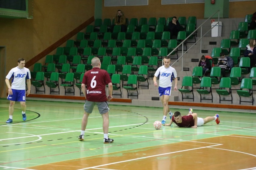 XIV kolejka Wolsztyńskiej Amatorskiej Ligi Piłki Nożnej Halowej