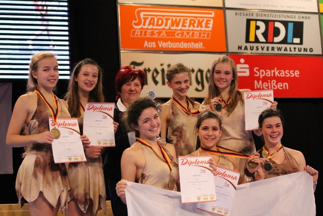 Tancerze konińskiego Studia Tańca &#8222;Rytmix&#8221; przywieźli z Niemiec brązowy medal Mistrzostw Świata