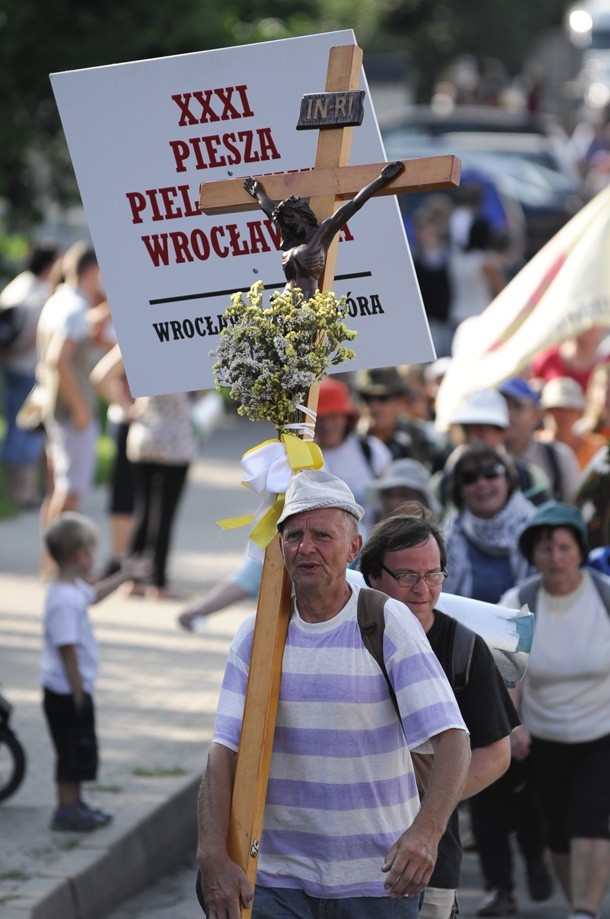 Pielgrzymi dotarli do Oleśnicy (ZDJĘCIA)