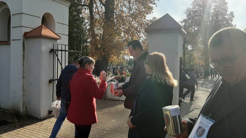 Tylko w niedzielę (31 października) udało się zebrać ponad...