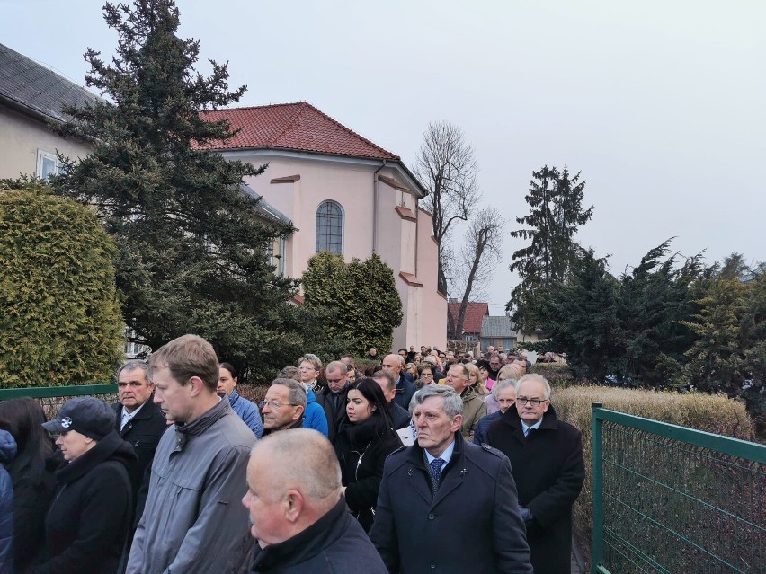 Msza św. rezurekcyjna 2022 w Dobrzyniu nad Wisłą [zdjęcia]