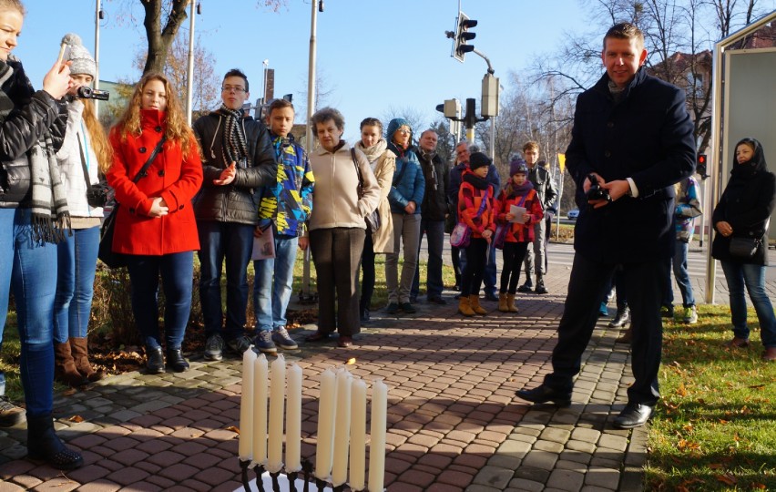 Uczniowie Gimnazjum nr 1 oprowadzili mieszkańców śladami...