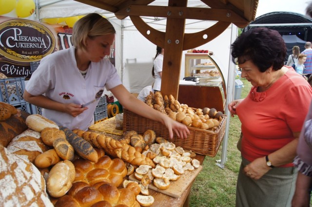 Festiwal Zalewajki Radomsko 2015: Trwa jarmark staropolski i degustacje