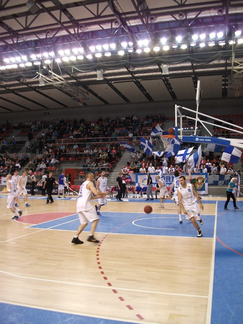 Koszykarze Górnika Trans.eu Invest-Park wygrali swój pierwszy mecz w turnieju finałowym o II ligę