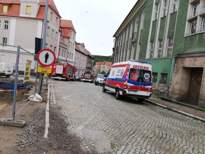 Ciało mężczyzny zobaczyli przez dziurkę od klucza na Nowym Mieście