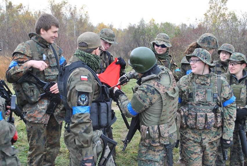 Airsoft, czyli rogoźnickie lasy zdobyte [ZDJĘCIA]