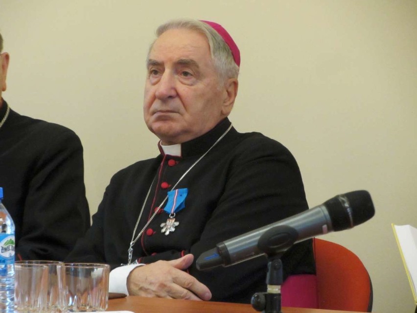 Arcybiskup senior Józef Kowalczyk zaprezentował książkę ze swoimi kazaniami