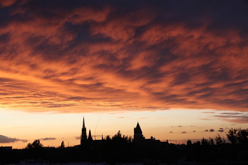 Niebo nad Wrocławiem 8.08.2011