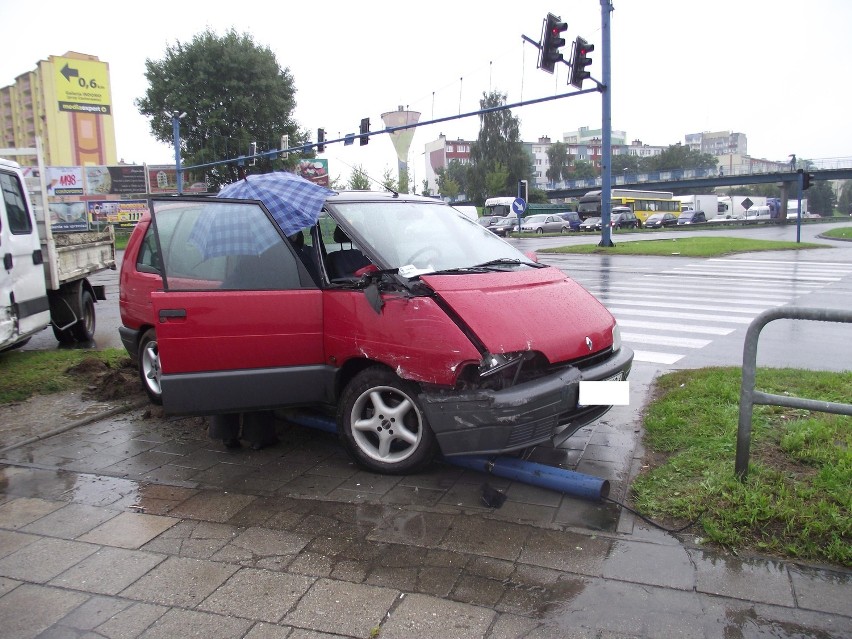 Lubin: Stłuczka na skrzyżowaniu przy Tesco