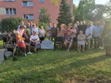 Mieszkańcy bloku nr 7 na pleszewskim osiedlu Reja świętowali 50-lecie wybudowania budynku