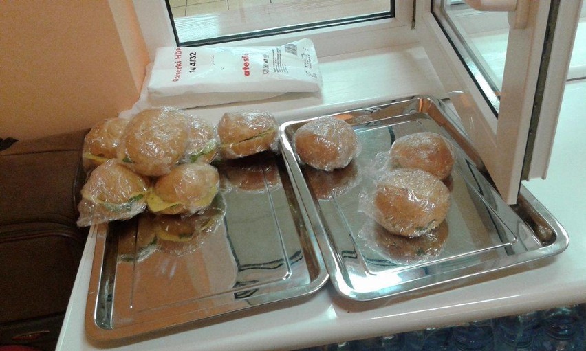 Gimnazjum w Budzyniu zachęcało uczniów do jedzenia drugiego śniadania [FOTO]