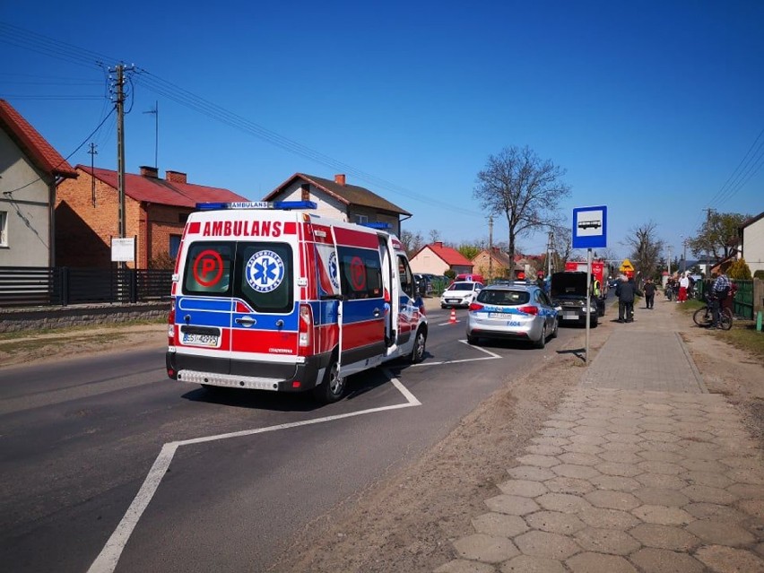 Zderzenie dwóch aut na ul. Uniejowskiej w Sieradzu (zdjęcia)