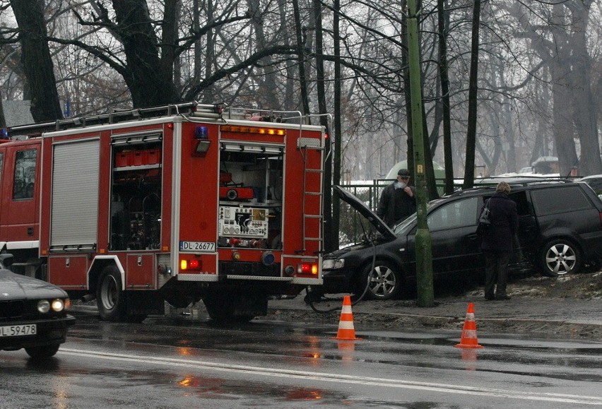 Wypadek na Witelona (ZDJĘCIA)