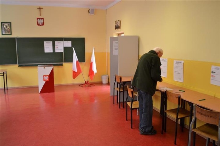 Wybory prezydenckie w Częstochowie przebiegają bez zakłóceń i incydentów [ZDJĘCIA]