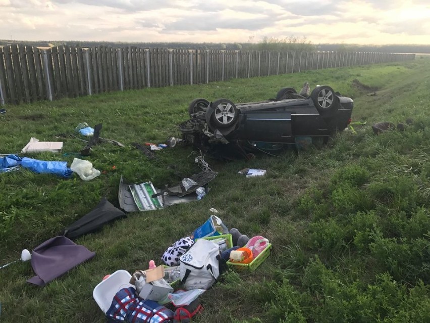 Fatalny wypadek na autostradzie A2! Wśród rannych dzieci!