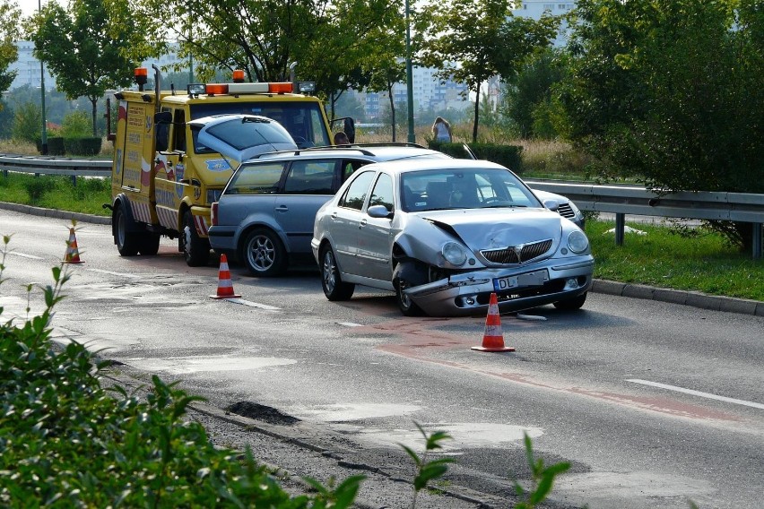 Wypadek na al. Piłsudskiego w Legnicy (FOTO)